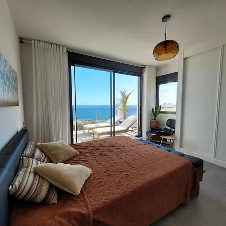 Luxury Penthhouse Sea Views Blue 3401